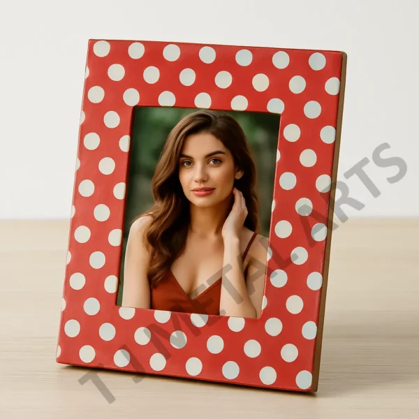 Red and white Dot Photo Frame